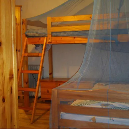 Mini-hotel De *